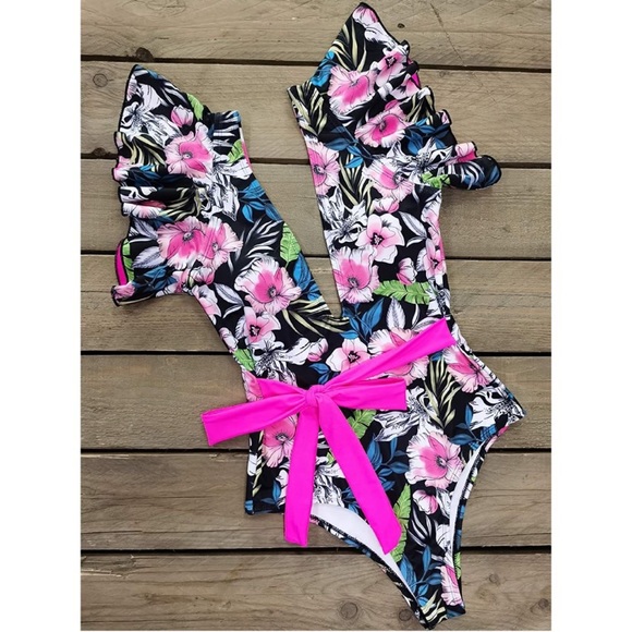 ☀️Deep V Ruffle Monokini☀️ - Picture 2 of 4